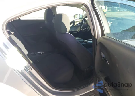 2012 Chevrolet Volt z USA, uszkodzony, nr VIN 1G1RC6E47CU119697